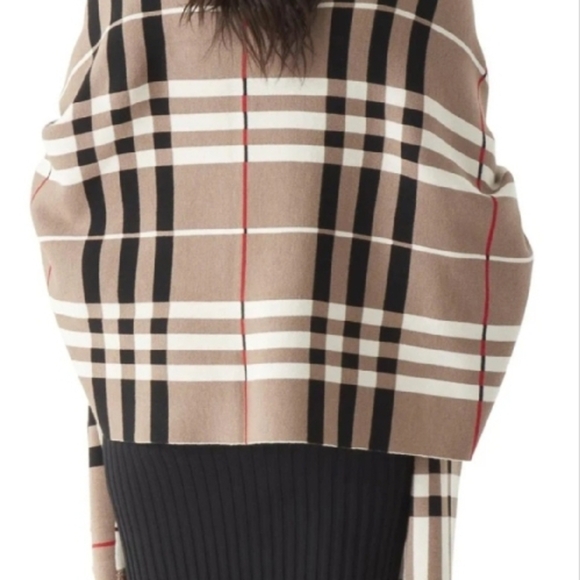 Plaid Wrap with Sleeves Taupe & Cream Black - Picture 2 of 2